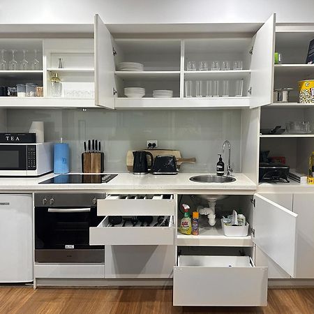 Penthouse View Apartment Luxury Cbd Penthouse Sleeps 6 Balcony Spa Access Adelaide Exterior foto