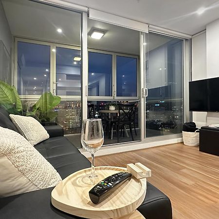 Penthouse View Apartment Luxury Cbd Penthouse Sleeps 6 Balcony Spa Access Adelaide Exterior foto